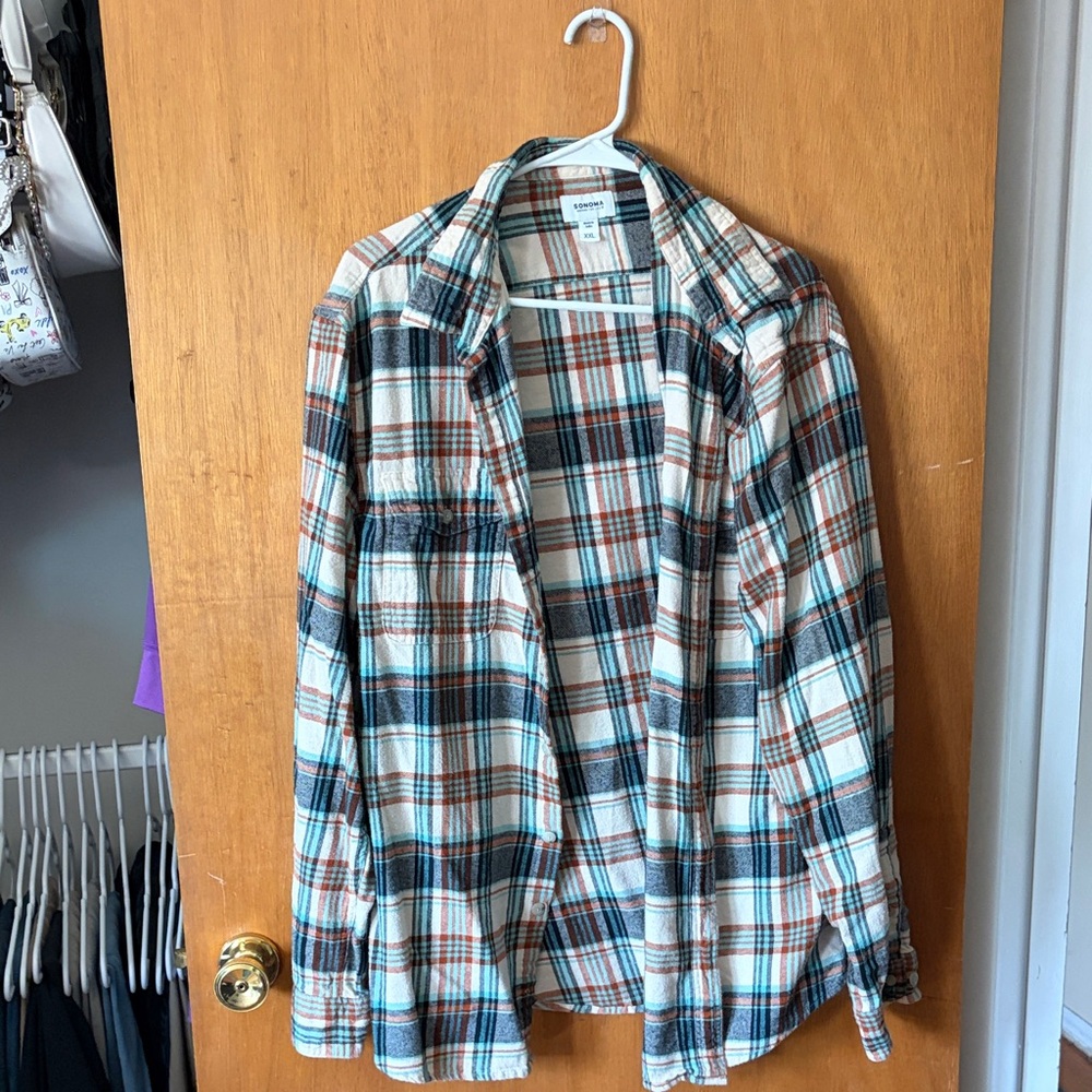💕3/$25💕Sonoma Plaid Button-Down Shirt Jacket - Cream, Navy & Brown